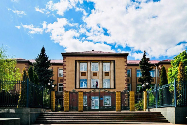 Председатель комитета по строительству Ленинградской области Егор Никитенко вместе с и.о. руководителя управления строительства Ленинградской области Максимом Исьяновым оценили результаты восстановительных работ.